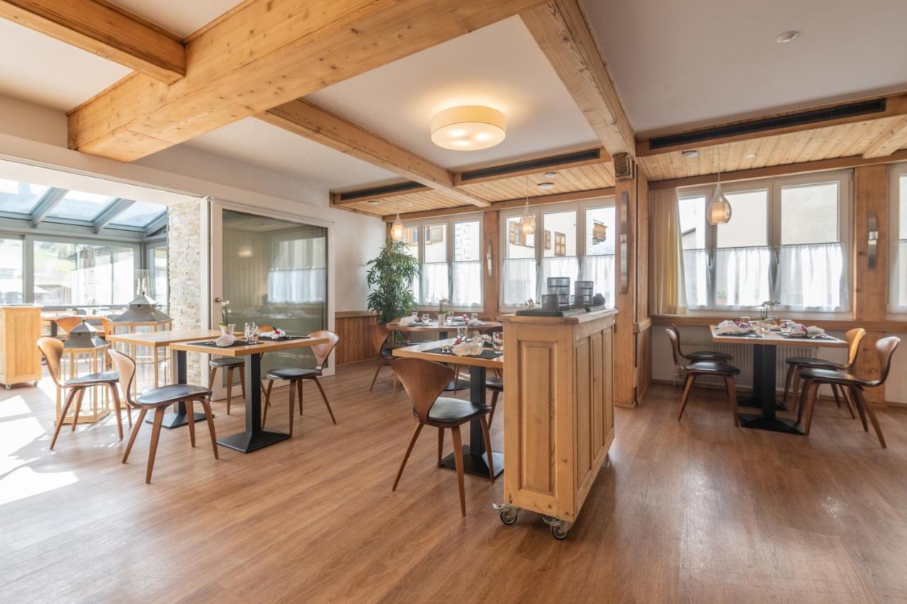Hotel Cualmet - Aktiv Erholen Und Geniessen Tiefencastel Extérieur photo